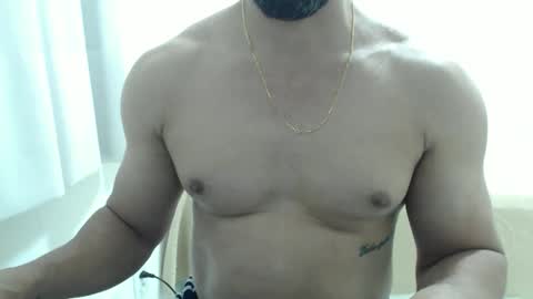 cashmastermuscle77 online show from October 16, 1:57 am