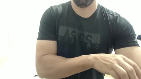 cashmastermuscle77 online show from November 7, 10:18 am