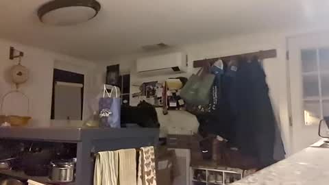 Snapshot of cbgbabc chatting on September 18, 9:44 am cbgbabc online show from September 18, 9:44 am