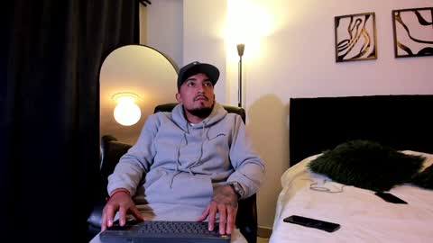 cefiro93 online show from April 8, 12:22 am