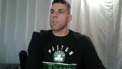 Snapshot of celtscrazy20 chatting on October 23, 2:53 pm Josh online show from October 23, 2:53 pm