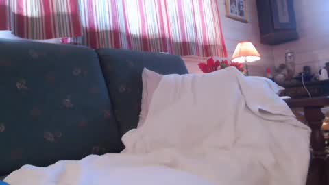 cfnmfriendly online show from December 30, 9:48 am