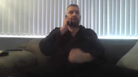 ch33ky85 online show from February 10, 1:01 pm