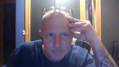 chadsters123 online show from June 2, 1:39 am