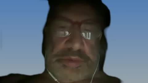 Snapshot of champsex305610 chatting on February 8, 6:33 pm champsex305610 online show from February 8, 6:33 pm