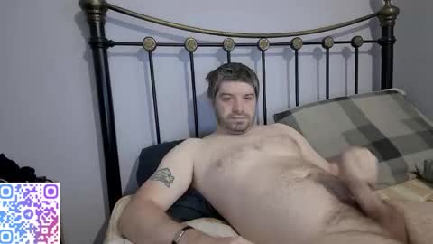 Snapshot of chaosdaddave chatting on October 27, 8:05 am David online show from October 27, 8:05 am