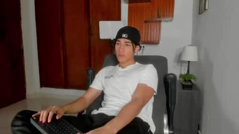 charley_morgan online show from February 22, 6:59 pm