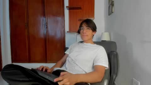 charley_morgan online show from March 4, 6:29 pm