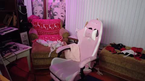 Charli online show from March 5, 11:49 pm