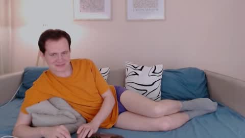 Charley online show from November 15, 6:10 pm