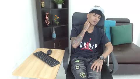 Charlie oconnor online show from January 12, 4:00 am