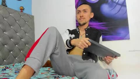 Charly online show from October 31, 1:07 am