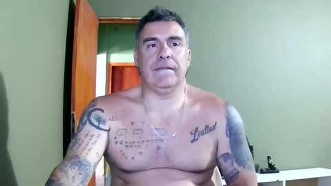 chato012 online show from December 10, 6:17 pm