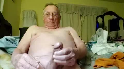 Snapshot of chatoffmale60 chatting on October 8, 12:31 pm chatoffmale60 online show from October 8, 12:31 pm