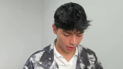 A N G E L online show from January 31, 8:29 pm