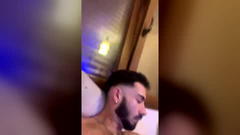 chicoinvisible_ online show from August 5, 7:52 pm