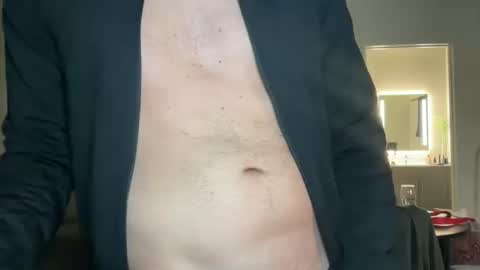 Snapshot of chiguy841 chatting on October 19, 1:32 am ChiGuy841 online show from October 19, 1:32 am