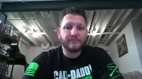 chitownstud84 online show from October 11, 7:34 am