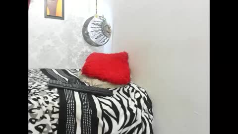 Snapshot of choco_hornyx18 chatting on October 24, 6:04 am Choco online show from October 24, 6:04 am