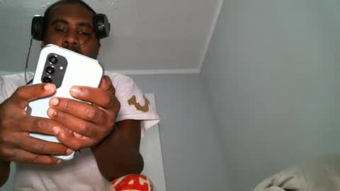 chocolatedolla online show from January 3, 7:50 pm