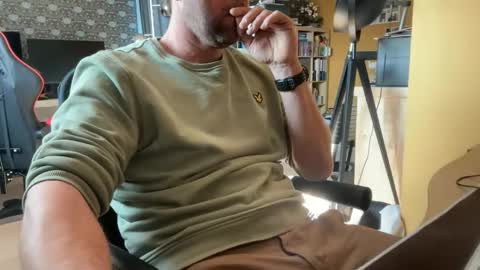 chris13abcd online show from March 23, 9:59 am