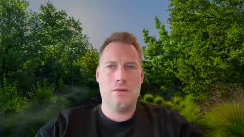 Snapshot of chris2024x chatting on September 25, 10:36 am Christian online show from September 25, 10:36 am