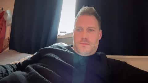 Snapshot of chris2024x chatting on February 28, 12:42 pm Christian online show from February 28, 12:42 pm