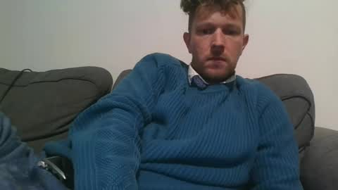 chris280989 online show from April 22, 6:56 pm