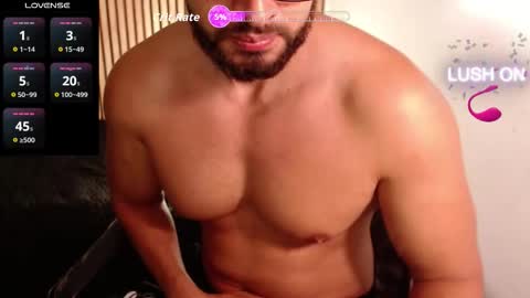 Snapshot of chris_magnum_ chatting on October 22, 2:43 pm cris         Twitter magnum101010 insta magnumc20 online show from October 22, 2:43 pm