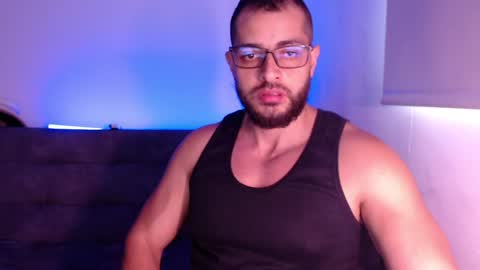 Snapshot of chris_magnum_ chatting on January 14, 9:30 pm cris         Twitter magnum101010 insta magnumc20 online show from January 14, 9:30 pm