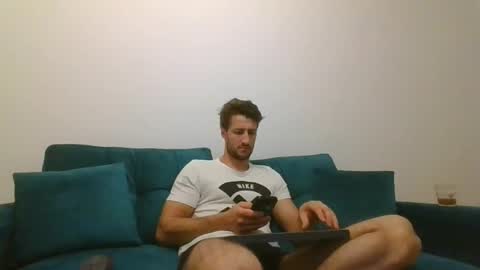 chrisaron online show from March 8, 4:20 am