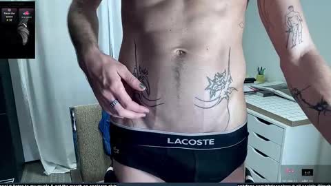 Snapshot of chriscool93 chatting on September 14, 4:14 am Content creator  artist online show from September 14, 4:14 am