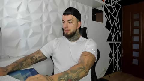 Snapshot of chrisjordan666 chatting on October 25, 8:05 am Chris Jordan online show from October 25, 8:05 am