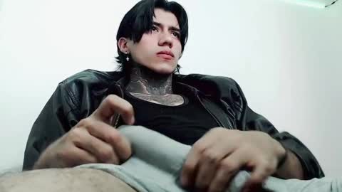 CHRIS  INDEPENT MODEL online show from March 3, 1:38 am