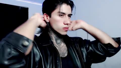 CHRIS  INDEPENT MODEL online show from February 5, 9:50 pm