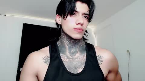 CHRIS  INDEPENT MODEL online show from February 22, 12:19 pm