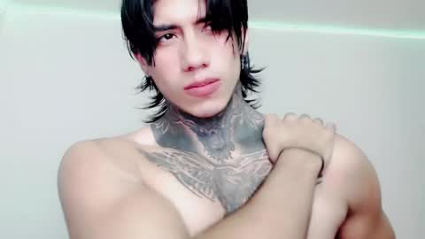 CHRIS  INDEPENT MODEL online show from March 11, 12:22 am