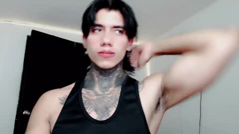 CHRIS  INDEPENT MODEL online show from February 25, 12:36 am