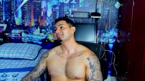 Chriss Stewart online show from September 25, 3:49 am