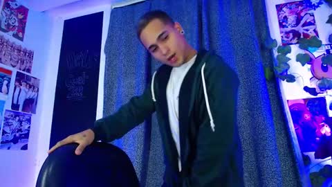 Christian Wang online show from January 27, 2:53 am