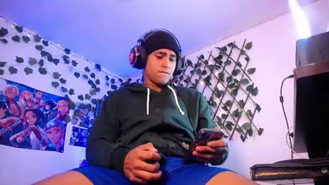 Christian Wang online show from February 22, 6:37 pm