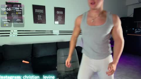 Snapshot of christianlevine_ chatting on February 7, 8:10 pm UPVOTE ME ------  ILL DO SOMETHING FOR FREE online show from February 7, 8:10 pm