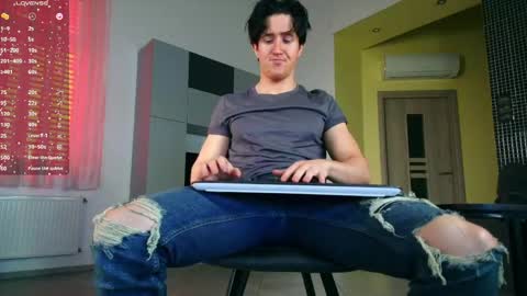 UPVOTE ME ------  ILL DO SOMETHING FOR FREE online show from May 15, 7:27 am