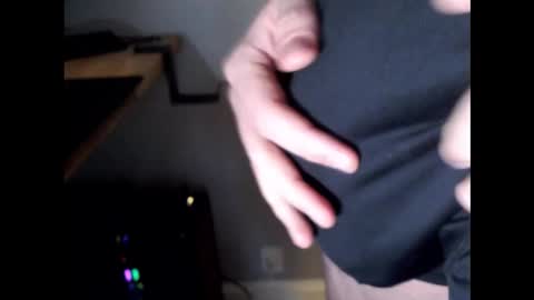 Snapshot of christianmdk chatting on October 4, 9:14 am Chris online show from October 4, 9:14 am