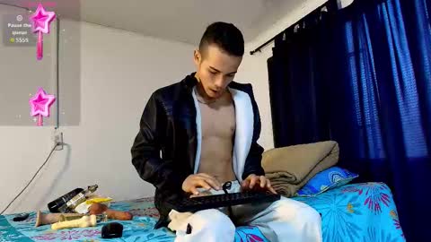 CHRISTOPHER online show from March 4, 11:28 am