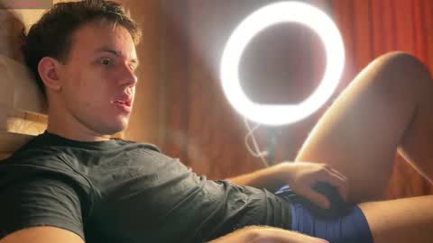 Christopher online show from February 24, 8:48 am