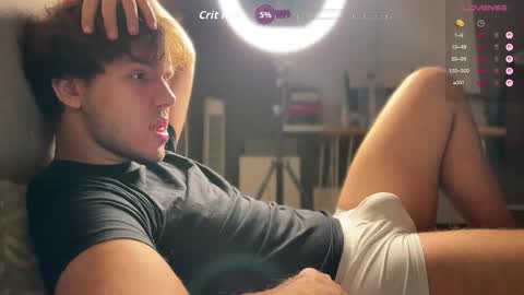 Christopher online show from November 25, 8:55 pm