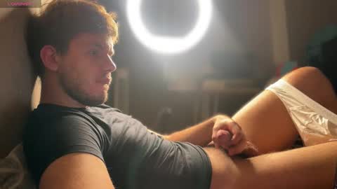 Christopher online show from October 3, 6:13 pm