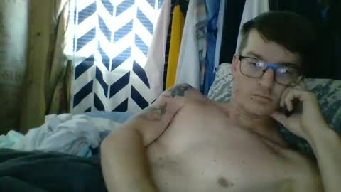 chrisvibess online show from April 25, 1:41 pm