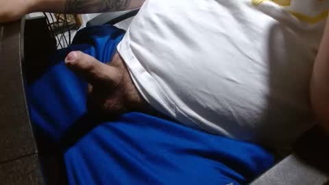 chubbyuncut5 online show from May 15, 3:59 am
